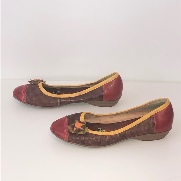 VIA VENETO Floral Slip On Shoes ((size 9)) - Picture 3 of 8